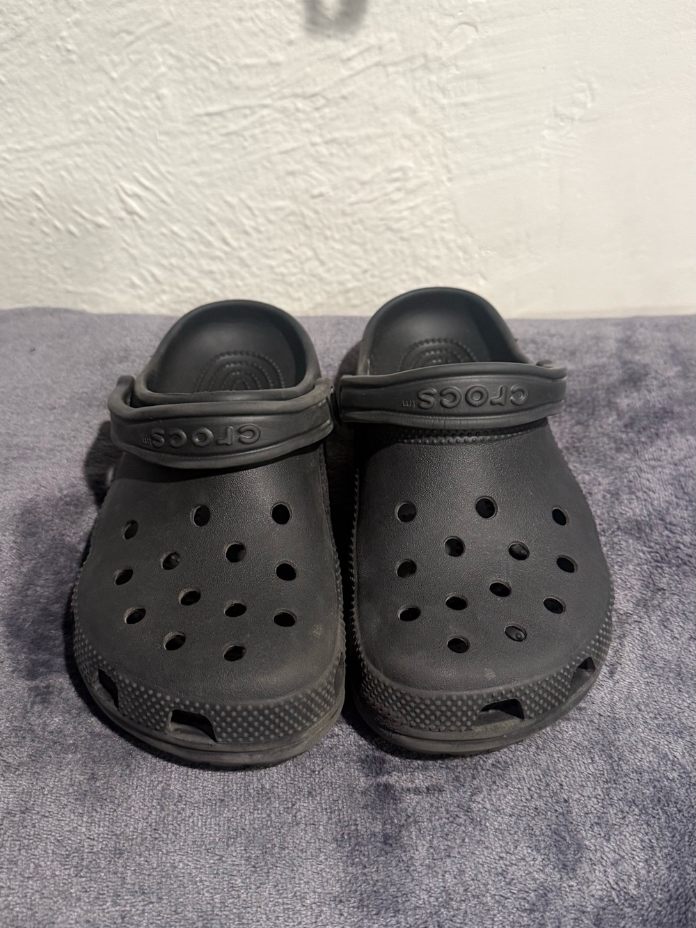 CROCS Classic Clog in Black